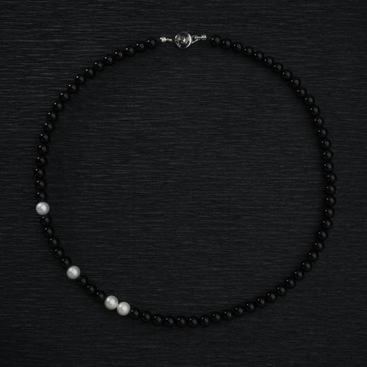 P4O33 pearl necklace