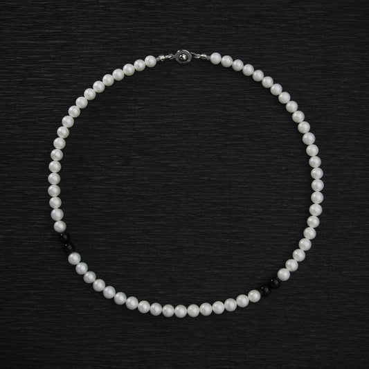 P19O2 pearl necklace